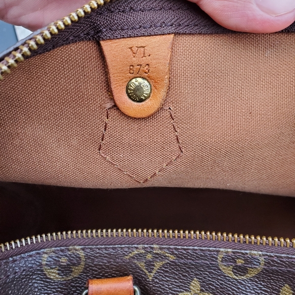 Louis Vuitton Speedy 30 - Picture 11 of 16